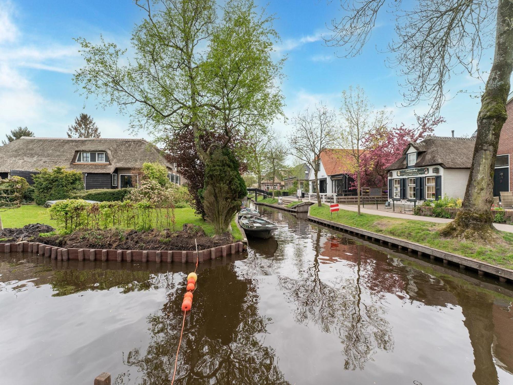 Lodge In Giethoorn With Breakfast ภายนอก รูปภาพ